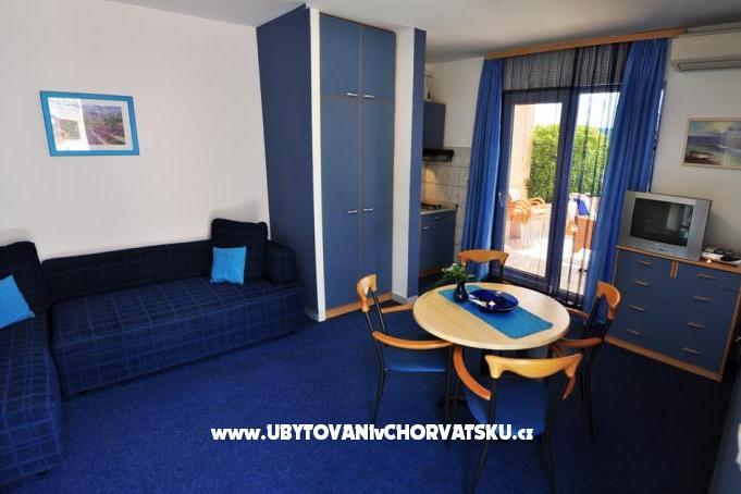 Apartmaji Deak Komarna – foto 8