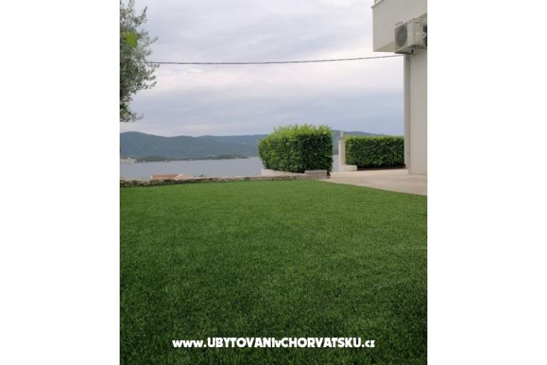 Apartmaji Komarna – foto 4