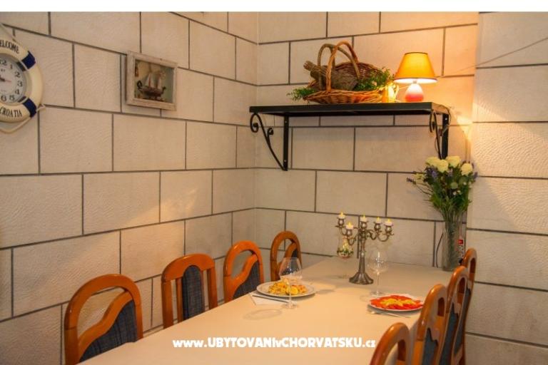 AG Komarna | Pelješac B. Apartmaji – foto 25