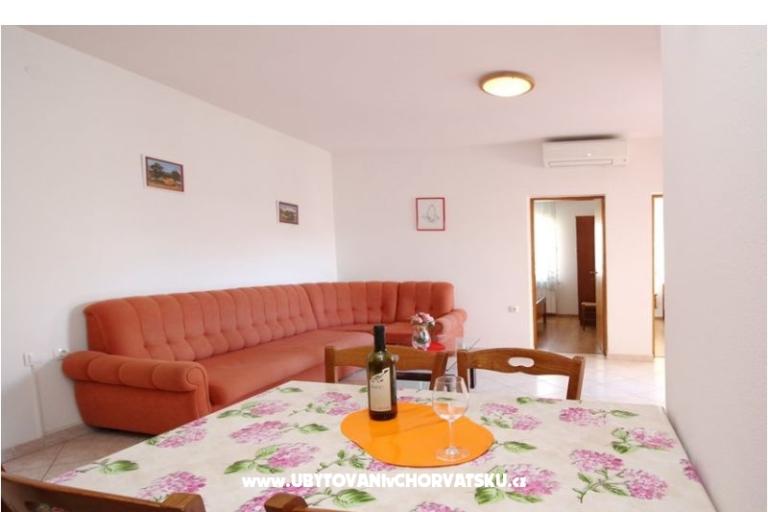 Apartmaji Lucijana Baska – foto 12