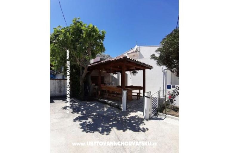 Apartmaji Maja Baška – foto 2