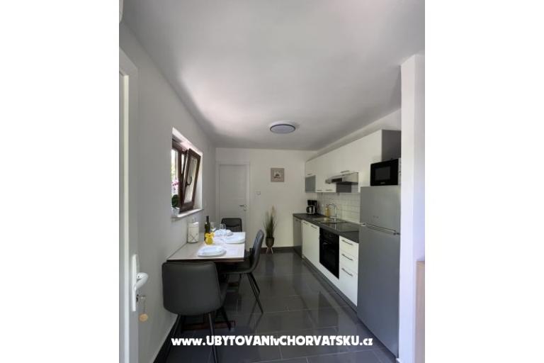 Apartmaji Matea – foto 12