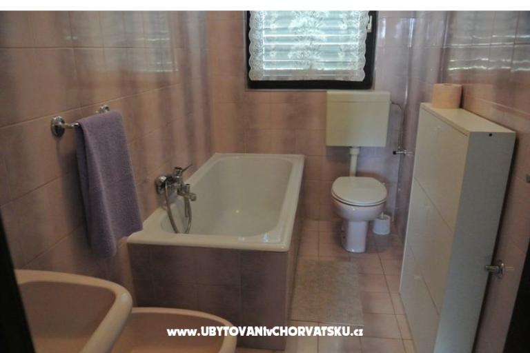 Apartmaji Lovašen – foto 10