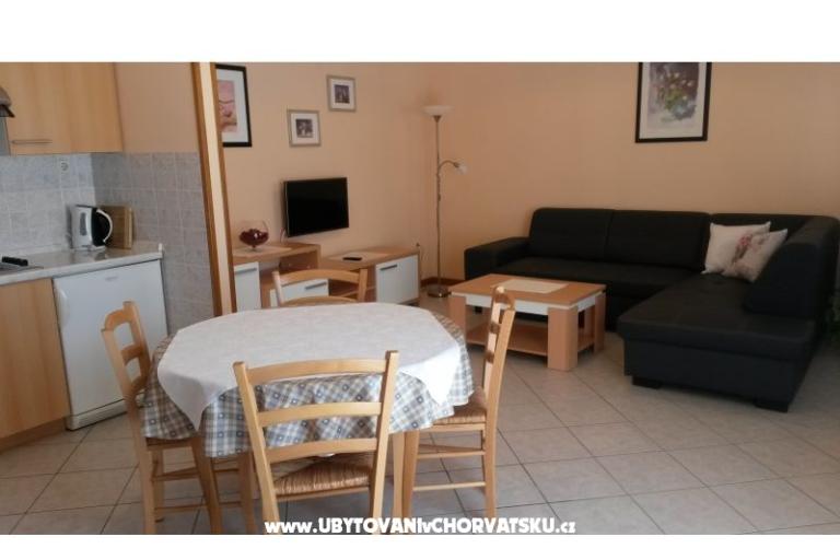 Apartmaji Dujmovic Baska – foto 2