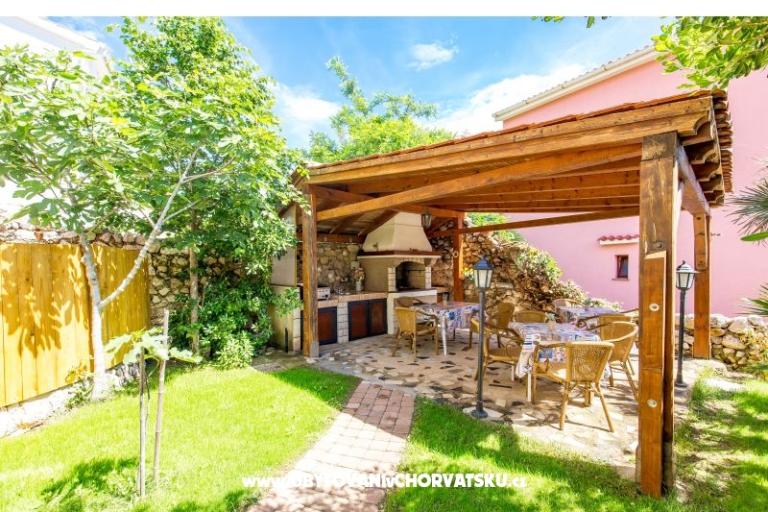Apartmaji Patricia Baska – foto 8