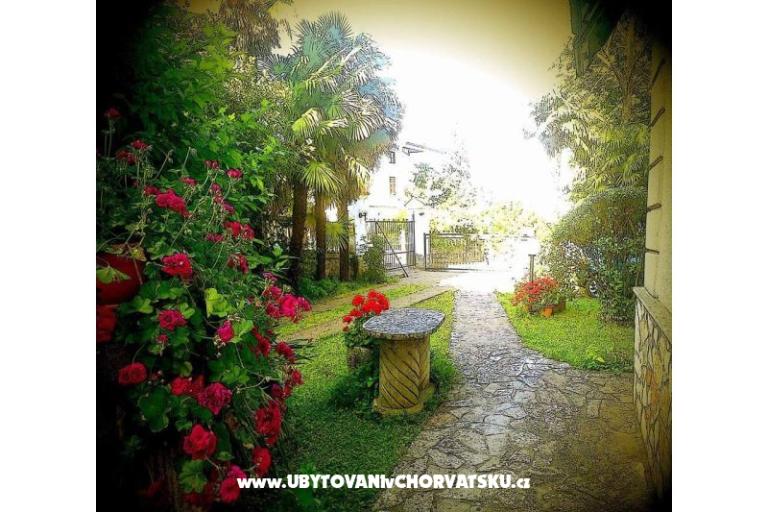 Apartmaji Villa Adelina – foto 14