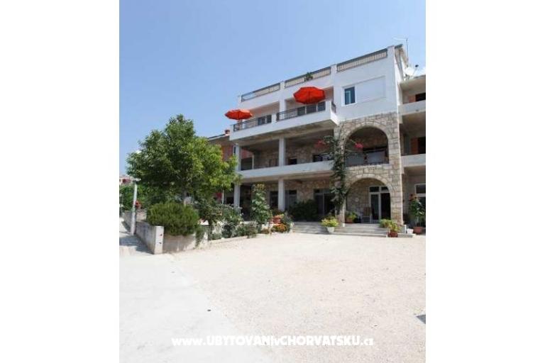Apartmaji Dana – foto 12