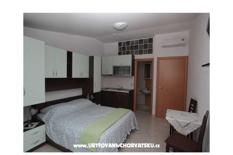 Apartmaji Dana – foto 13