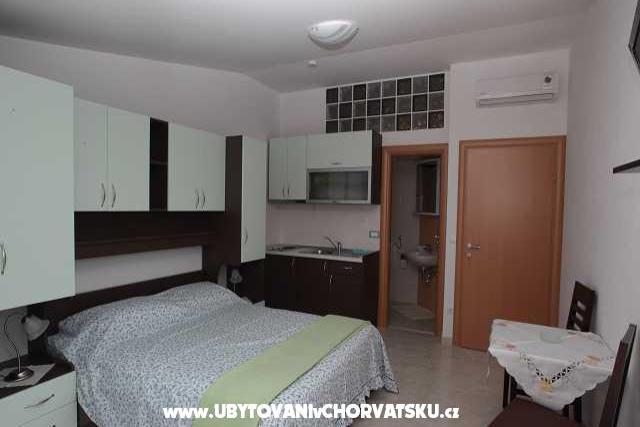 Apartmaji Dana – foto 8