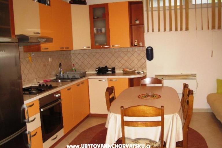 Apartmaji Ina – foto 2