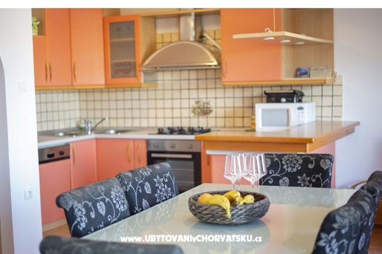Apartmaji Luny Makarska – foto 4