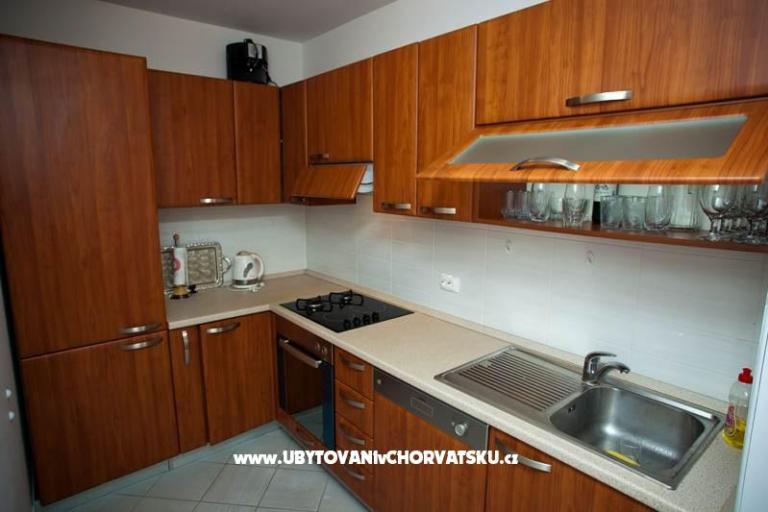Apartmaji Makarska – foto 4