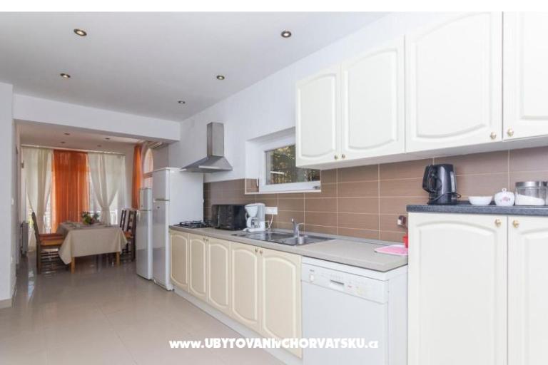 Apartmaji A&amp;B – foto 17