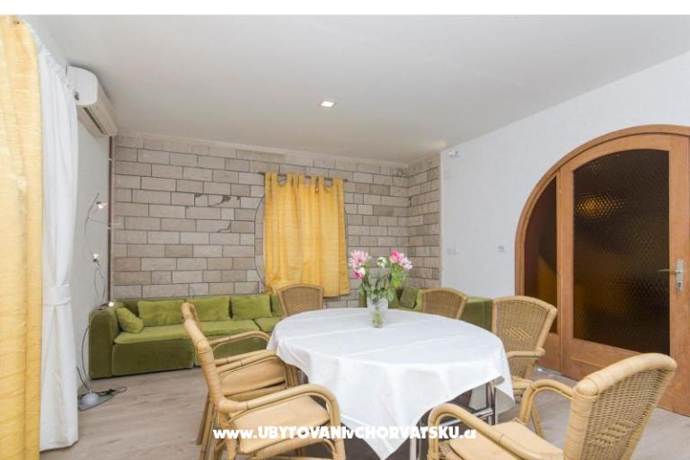 Apartmaji A&amp;B – foto 6