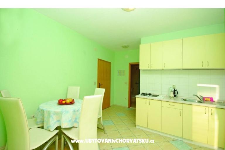 Apartmaji Makarska – foto 14