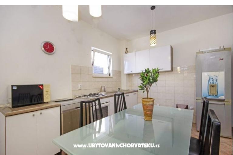 Apartmaji Makarska – foto 16