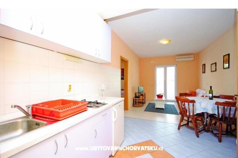 Apartmaji Makarska – foto 7