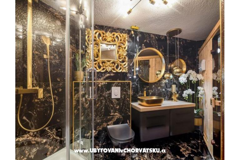 Apartmaji Romilda, by the beach – foto 2