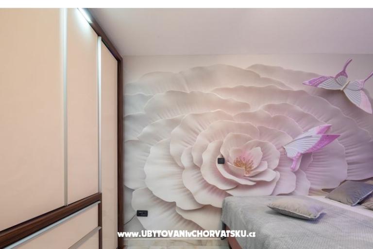 Apartmaji Romilda, by the beach – foto 27