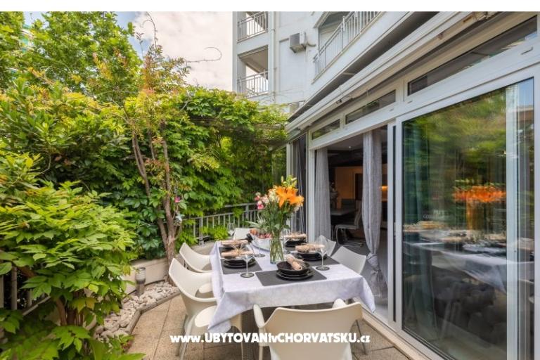 Apartmaji Romilda, by the beach – foto 30