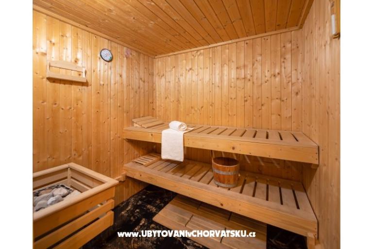 Apartmaji Romilda, by the beach – foto 32