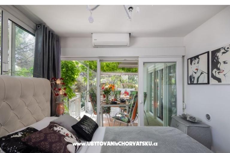 Apartmaji Romilda, by the beach – foto 38