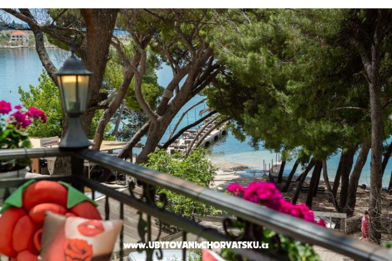 Apartmaji Romilda, by the beach – foto 57