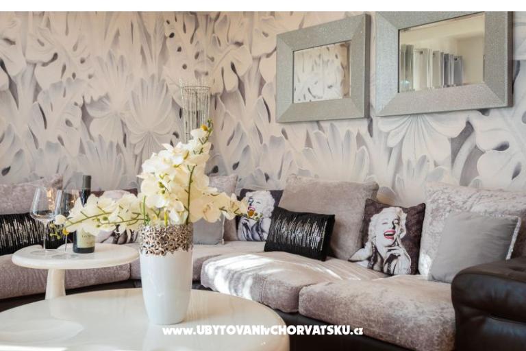 Apartmaji Romilda, by the beach – foto 59