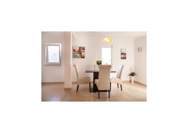 Apartma Lynette – foto 8