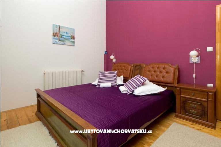 De Lux Apartmaji-SWIMMING POOL – foto 9