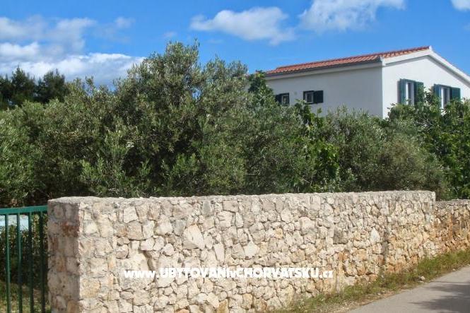 Apartmaji Čikotić – foto 2