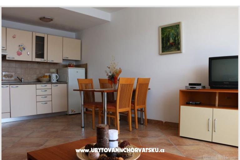 Apartmaji Diamare, Marina – foto 15