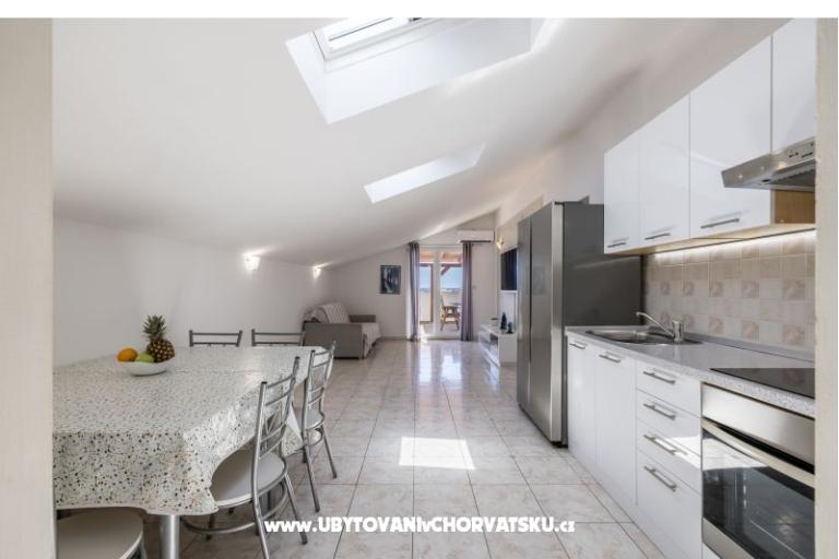 Apartmaji Dinka – foto 11