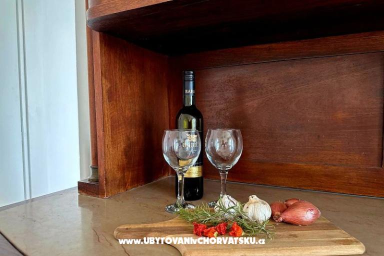 Apartmaji Ena i Enio – foto 13