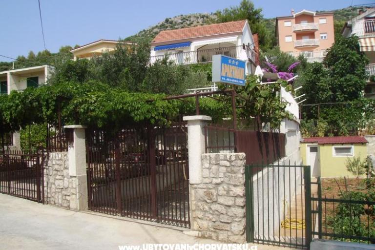 Apartmaji Jelaska – foto 2