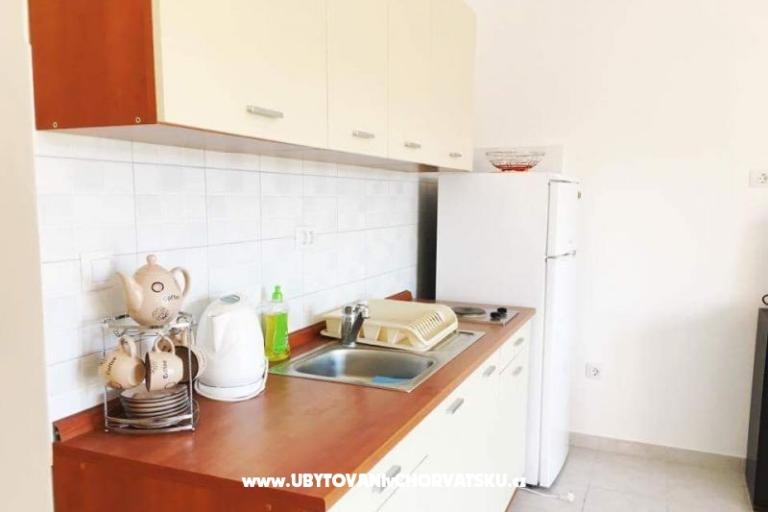 Apartmaji Lemon Garden – foto 13