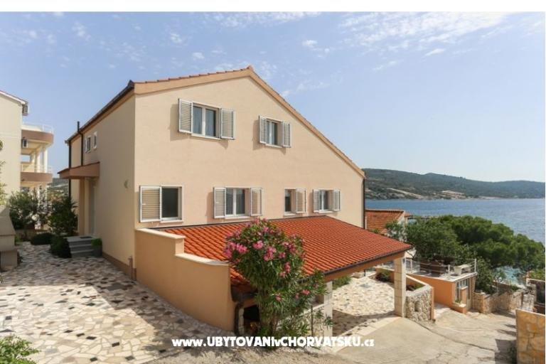 Apartmaji Mikulić Sevid – foto 5