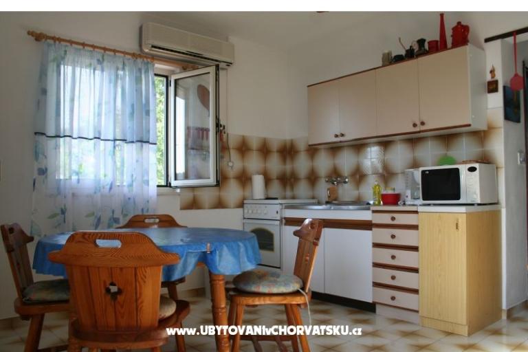 Apartmaji Sevid Nikša i Lucija – foto 12