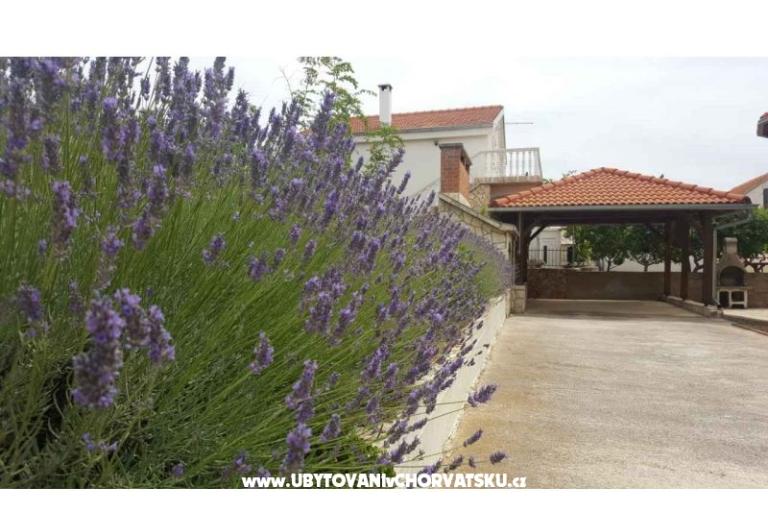 Apartmaji  Tonka, Ines i Nika – foto 16