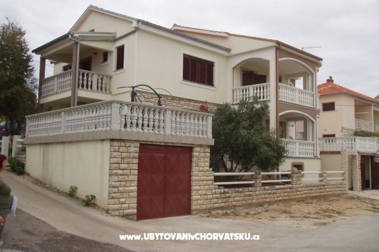 Apartmaji  Tonka, Ines i Nika – foto 4
