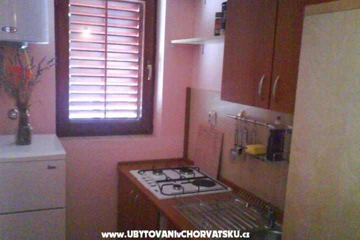 Apartmaji  Tonka, Ines i Nika – foto 6