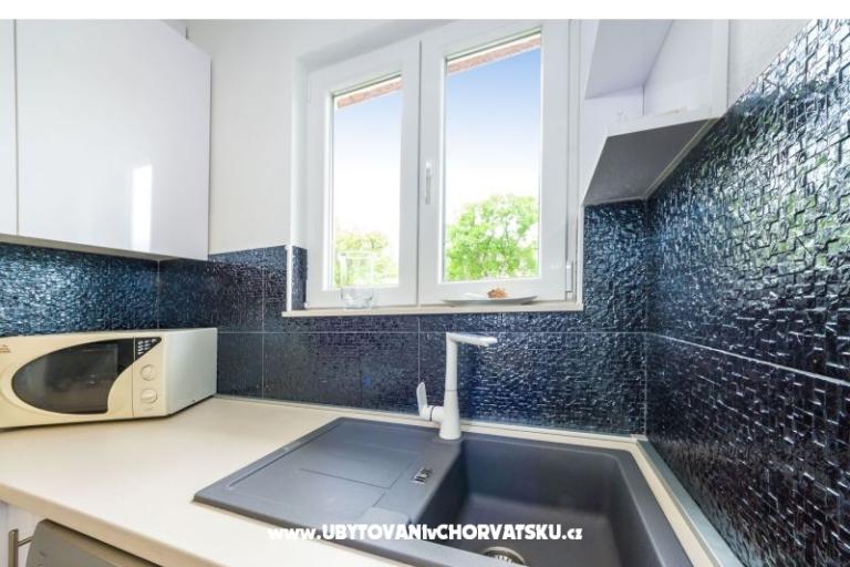 Apartmaji Maia Lena – foto 13