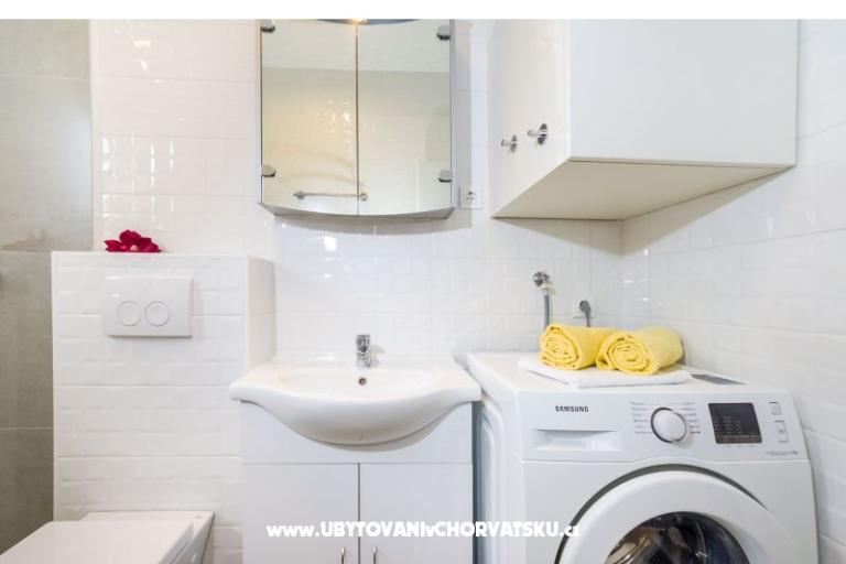 Apartmaji Maia Lena – foto 15