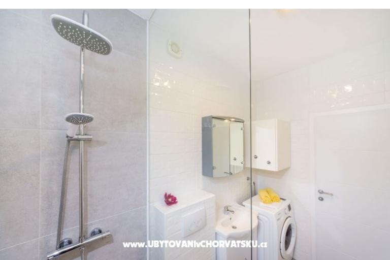 Apartmaji Maia Lena – foto 16