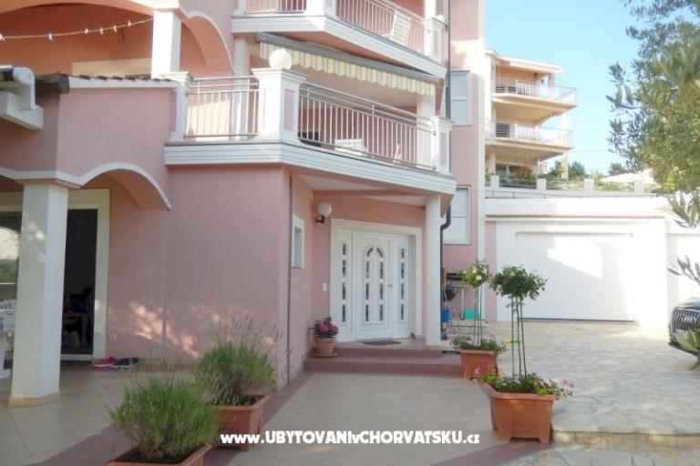 Apartmaji Villa Maslina  – foto 7