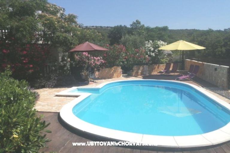 Sunny pool Apartmaji – foto 2