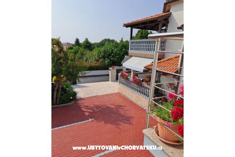 Apartmaji Mila-Casa Bianca  – foto 4