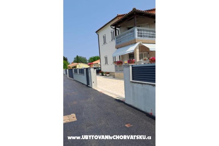 Apartmaji Mila-Casa Bianca  – foto 7