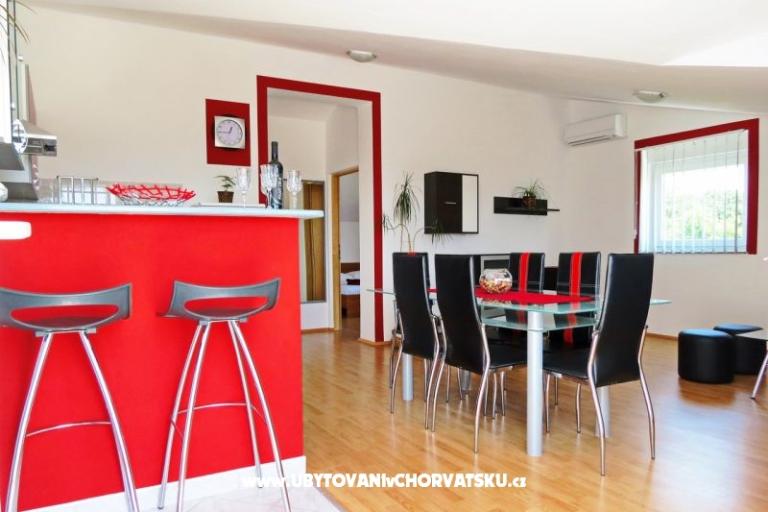 Apartmaji Tena – foto 13