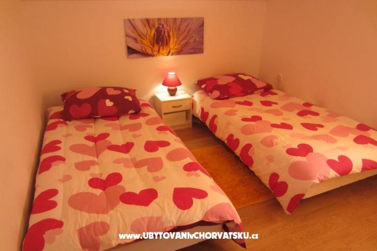 Apartmaji Sara – foto 16